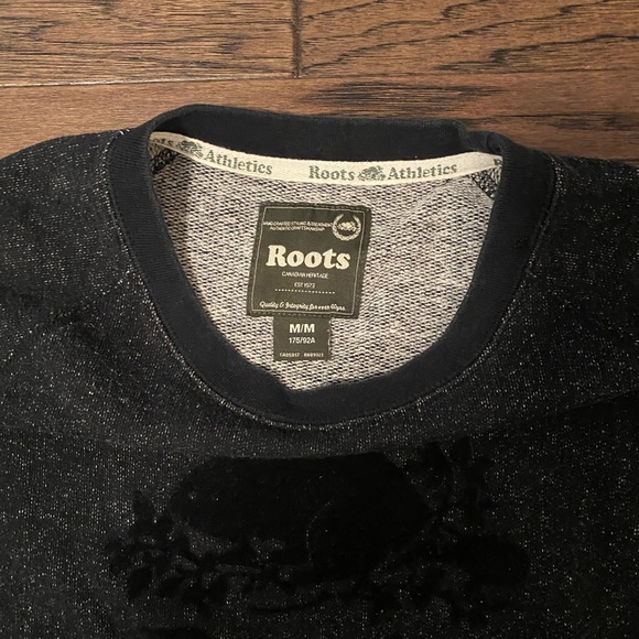 Roots Crewneck - Picture 3 of 3